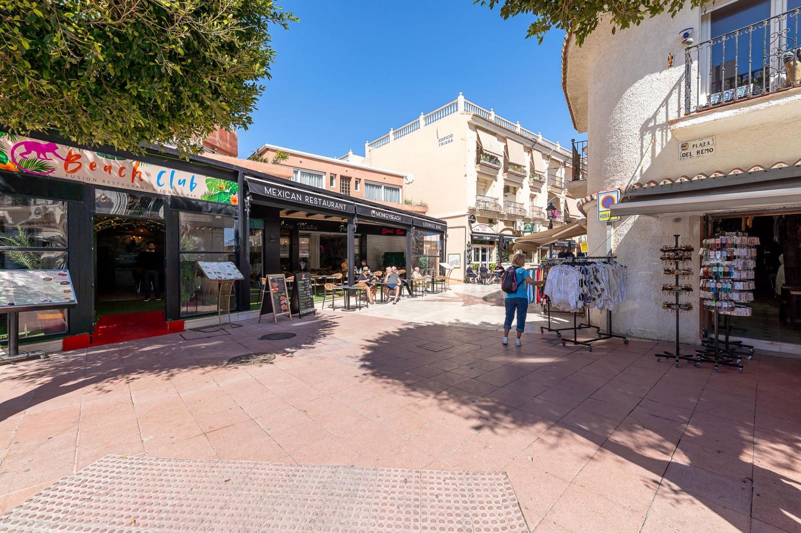 Commercial for rent in Torremolinos with garage - € 2,500 (Ref: 9701651)