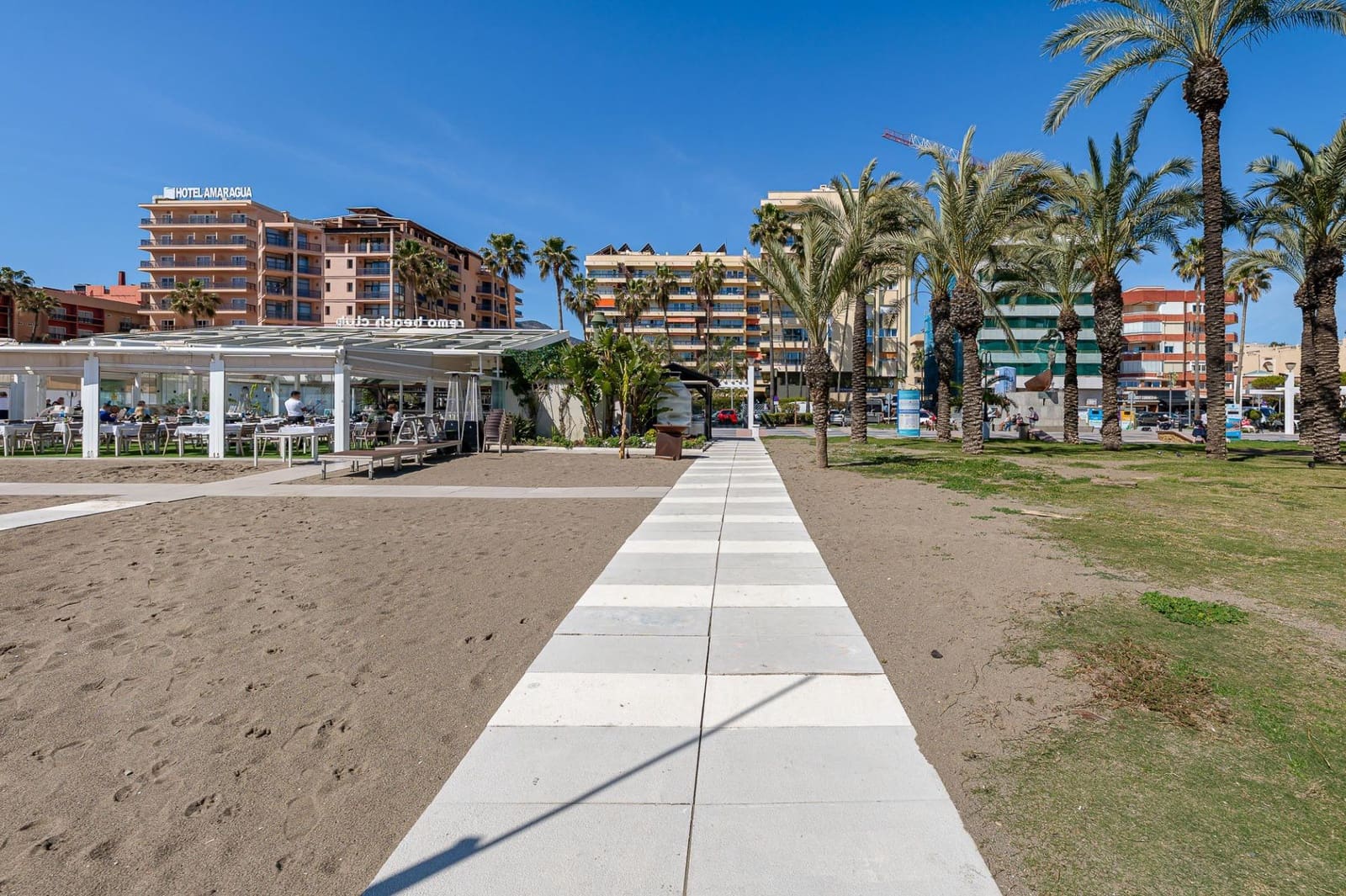 Commercial for rent in Torremolinos with garage - € 2,500 (Ref: 9701651)