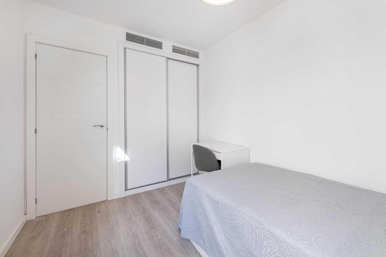 2 Zimmer Apartment zu vermieten in Las Lagunas de Mijas mit Garage - 1.300 € (Ref: 9770689)