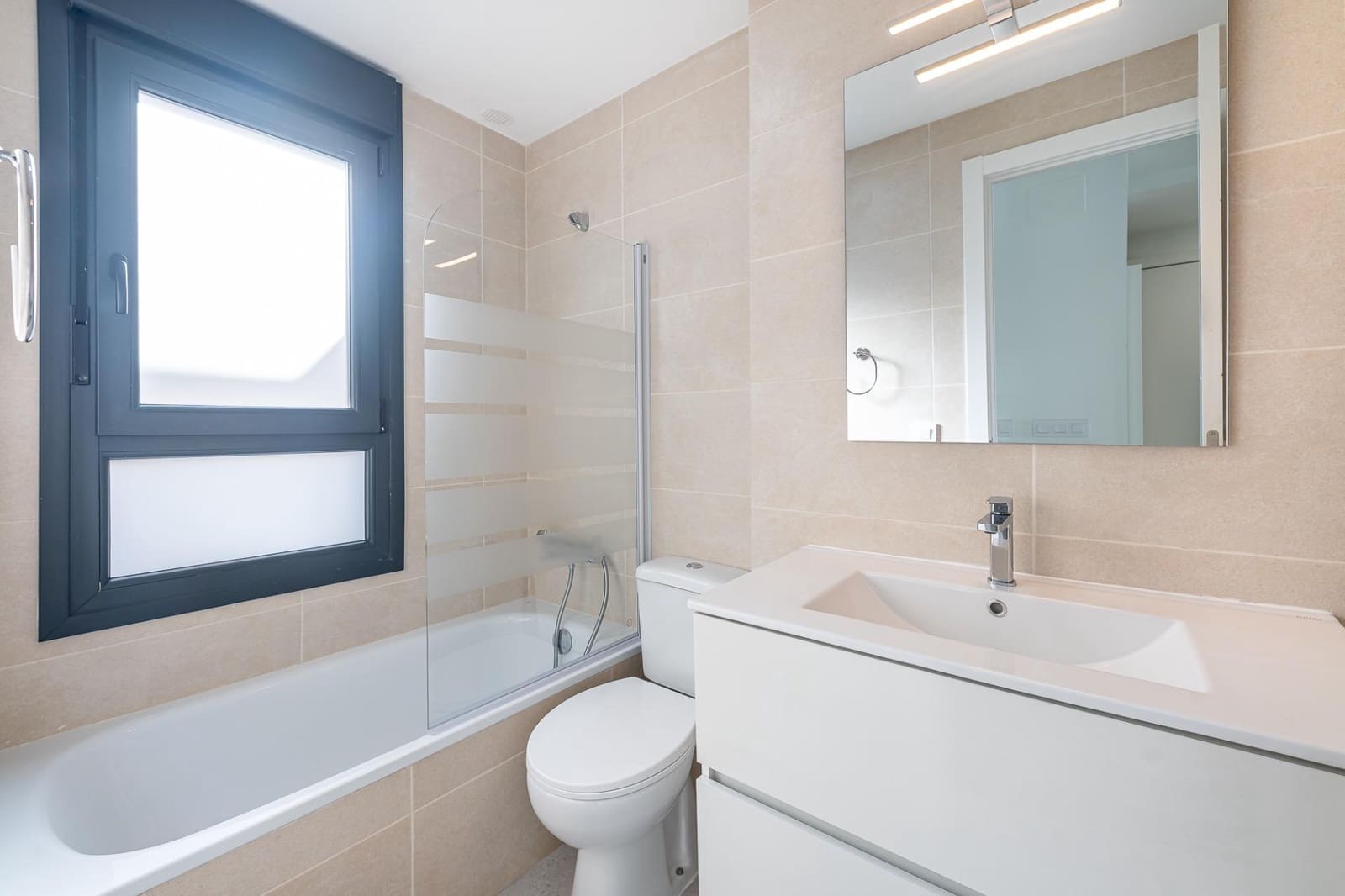 2 Zimmer Apartment zu vermieten in Las Lagunas de Mijas mit Garage - 1.300 € (Ref: 9770689)