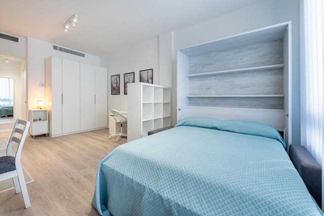 Yksiö vuokrattavana paikassa Las Lagunas de Mijas, Mijas mukana 
autotalli - 900 € (Ref: 9807981)