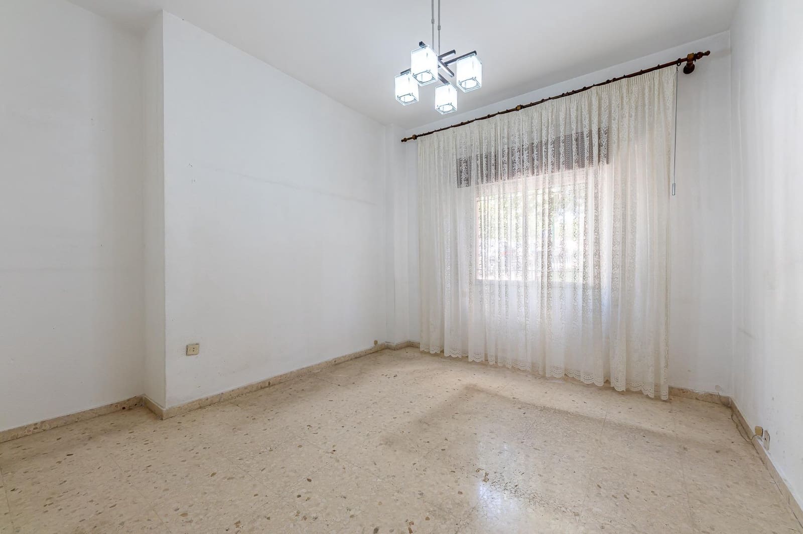 3 soverom Leilighet til salgs i Malaga by med garasje - € 320 000 (Ref: 9841155)