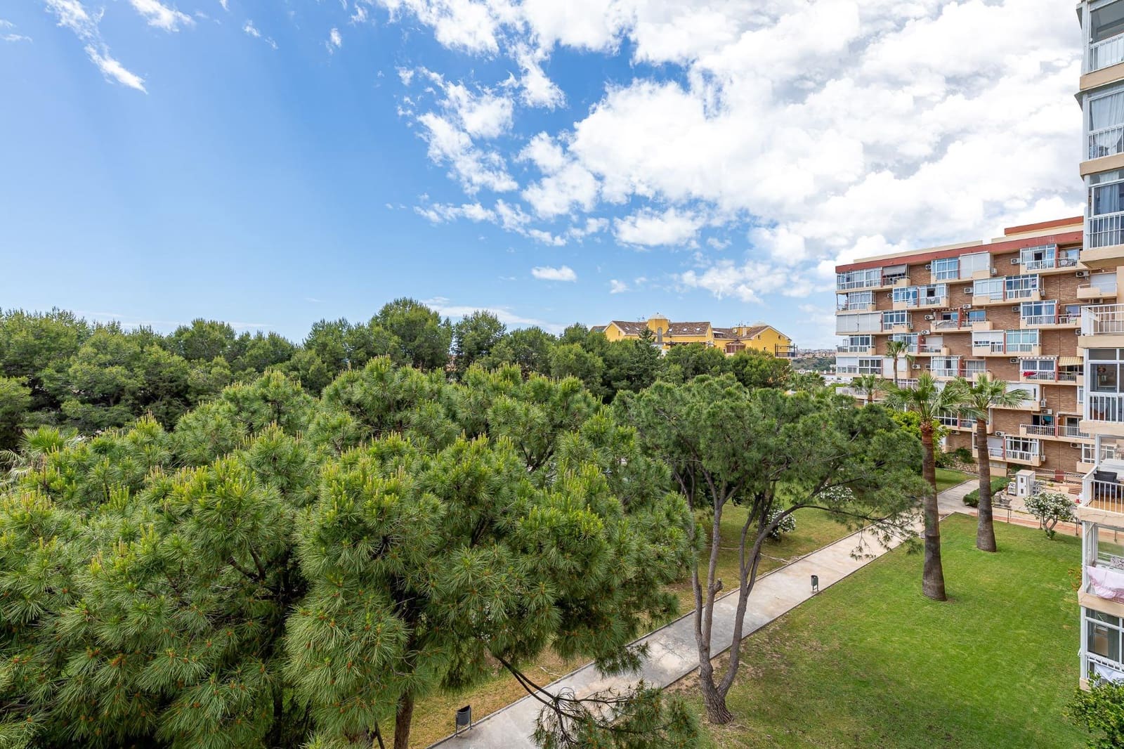 1 Zimmer Apartment zu vermieten in Arroyo de la Miel mit Pool - 950 € (Ref: 9849401)