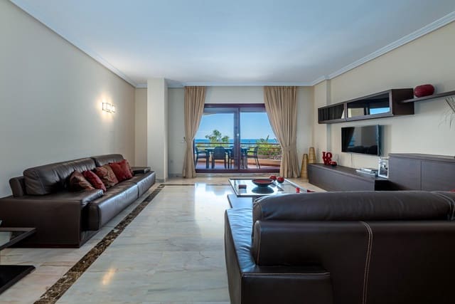 2 slaapkamer Appartement te koop in Torrequebrada, Benalmádena met zwembad garage - € 559.000 (Ref: 9851787)