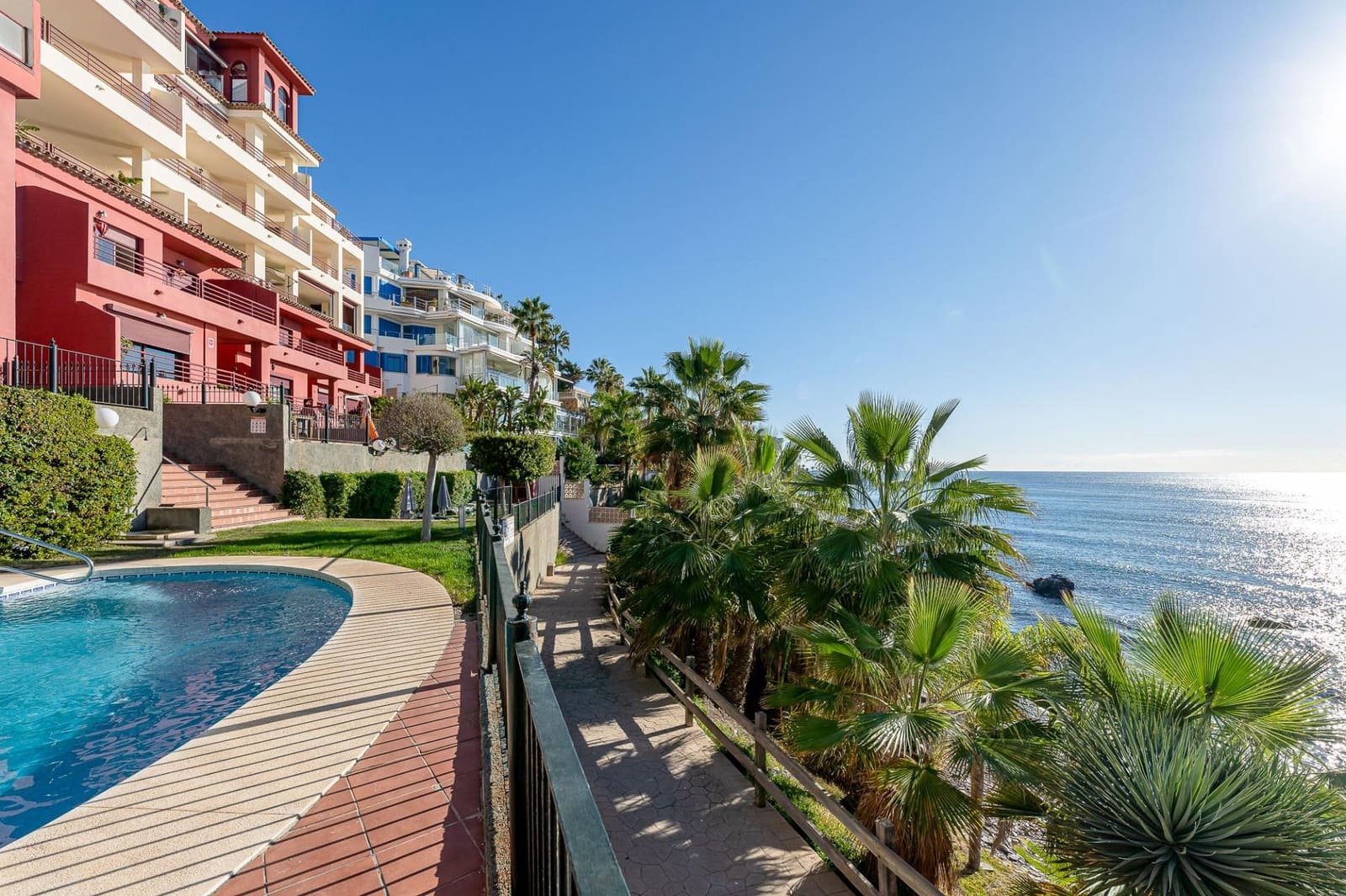 2 soveværelse Lejlighed til salg i Torrequebrada med swimmingpool garage - € 559.000 (Ref: 9851787)
