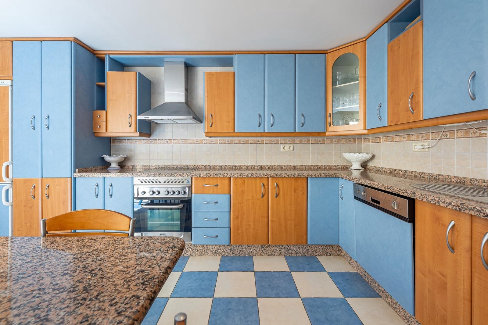 2 soveværelse Lejlighed til salg i Torrequebrada med swimmingpool garage - € 559.000 (Ref: 9851787)