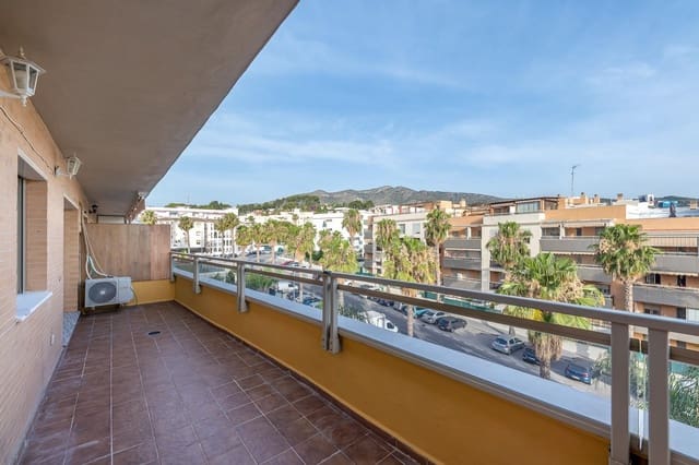 3 soverom Penthouse til salgs i Torremolinos med svømmebasseng - € 479 000 (Ref: 9944164)