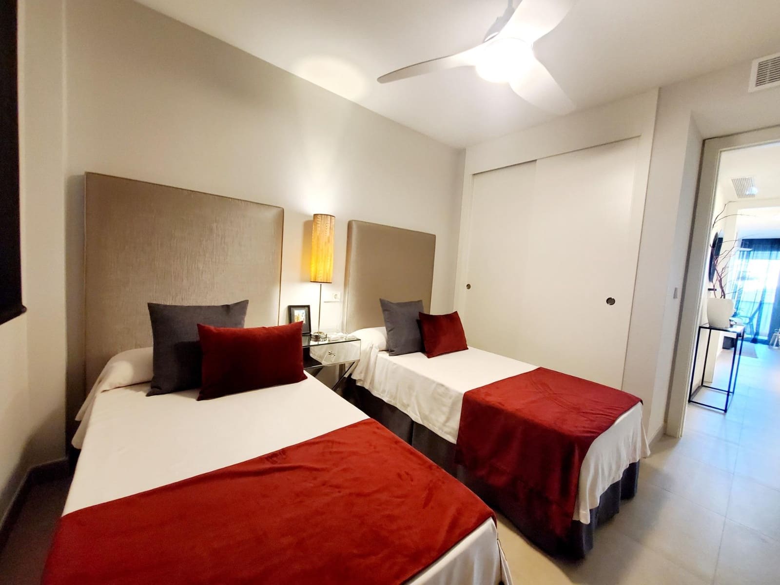 2 sypialnia Apartament na sprzedaż w Fuengirola z basenem garażem - 495 000 € (Ref: 9983169)