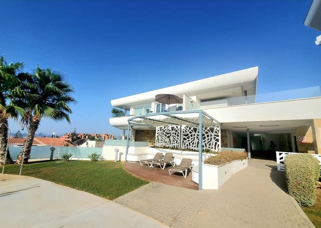 2 soveværelse Lejlighed til salg i Torreblanca, Fuengirola med swimmingpool garage - € 495.000 (Ref: 9983169)