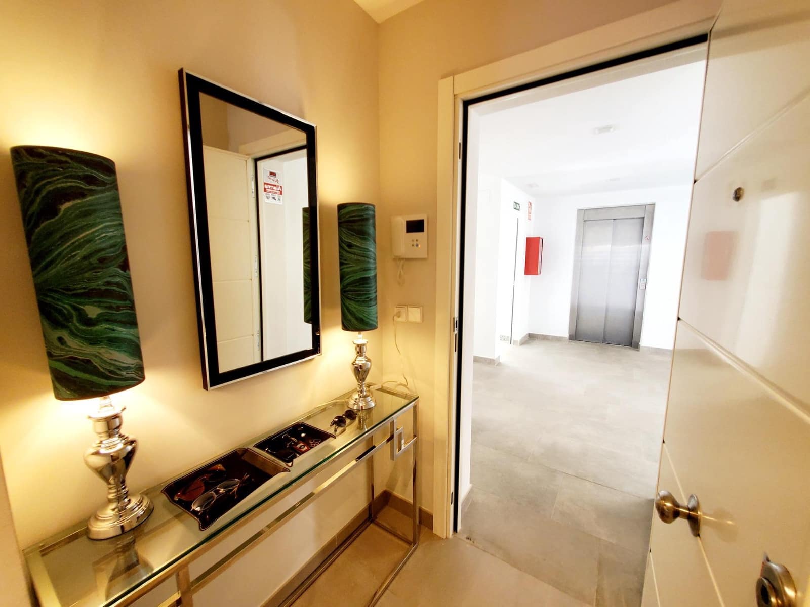 2 sypialnia Apartament na sprzedaż w Fuengirola z basenem garażem - 495 000 € (Ref: 9983169)