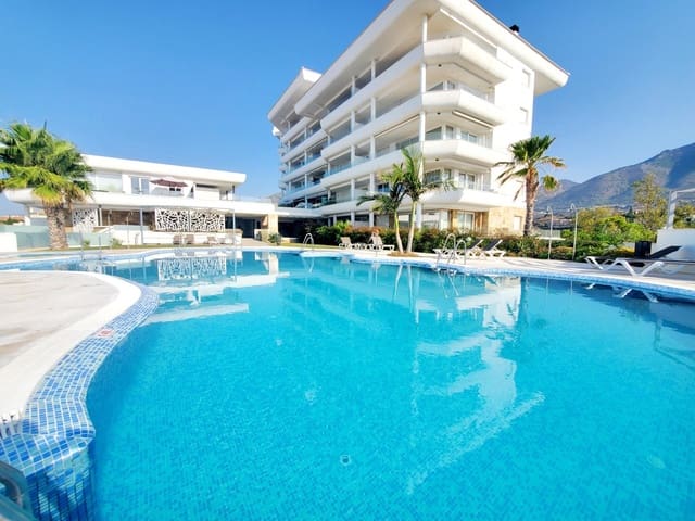2 soveværelse Lejlighed til salg i Torreblanca, Fuengirola med swimmingpool garage - € 495.000 (Ref: 9983169)