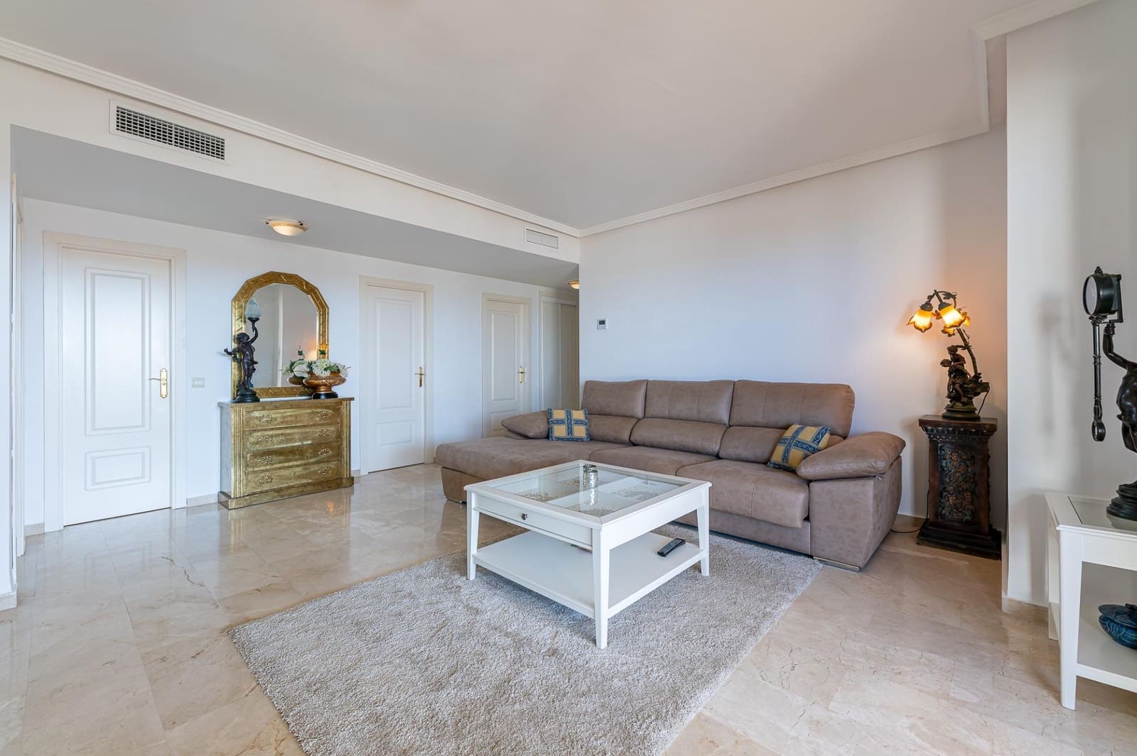 2 soverom Leilighet til salgs i Torrequebrada med svømmebasseng - € 389 000 (Ref: 9998837)