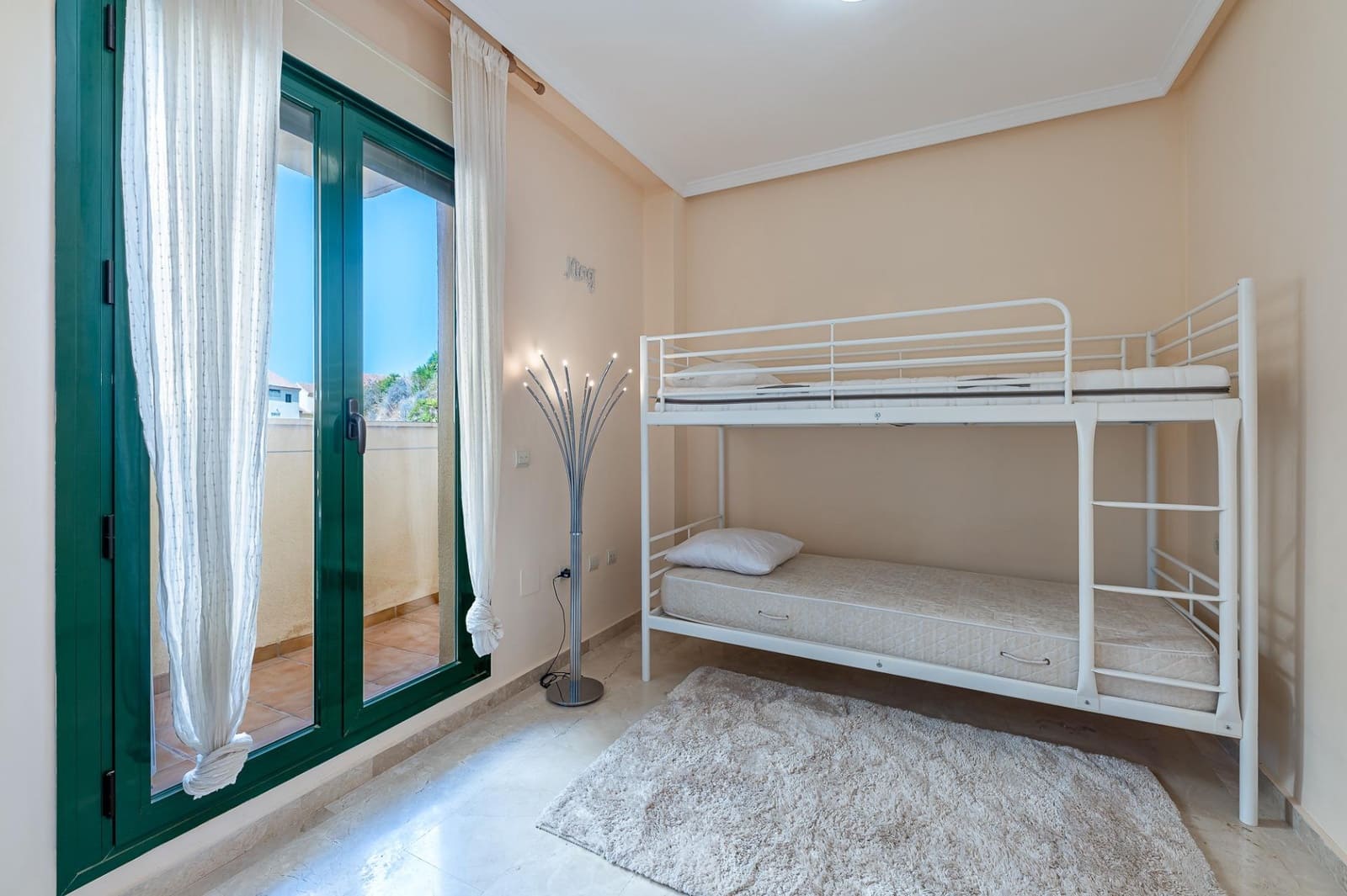2 soverom Leilighet til salgs i Torrequebrada med svømmebasseng - € 389 000 (Ref: 9998837)