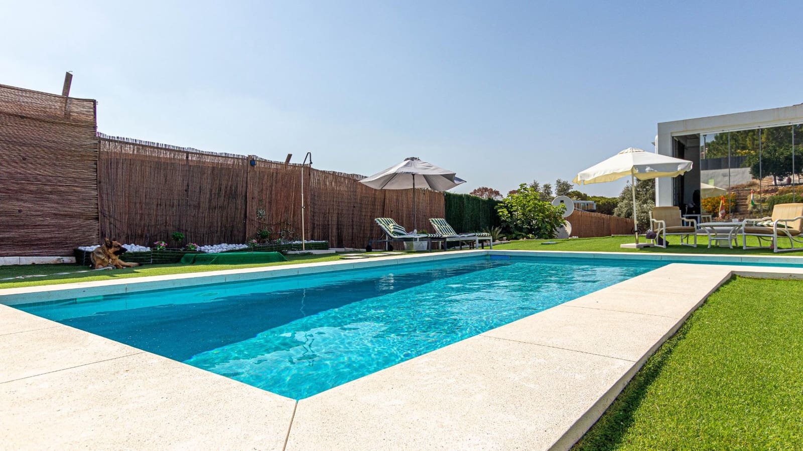 4 Zimmer Villa zu verkaufen in Pinos de Alhaurin mit Pool - 625.000 € (Ref: 9999640)