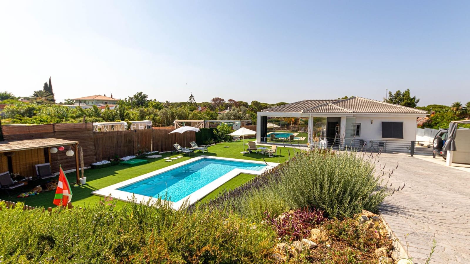 4 Zimmer Villa zu verkaufen in Pinos de Alhaurin mit Pool - 625.000 € (Ref: 9999640)