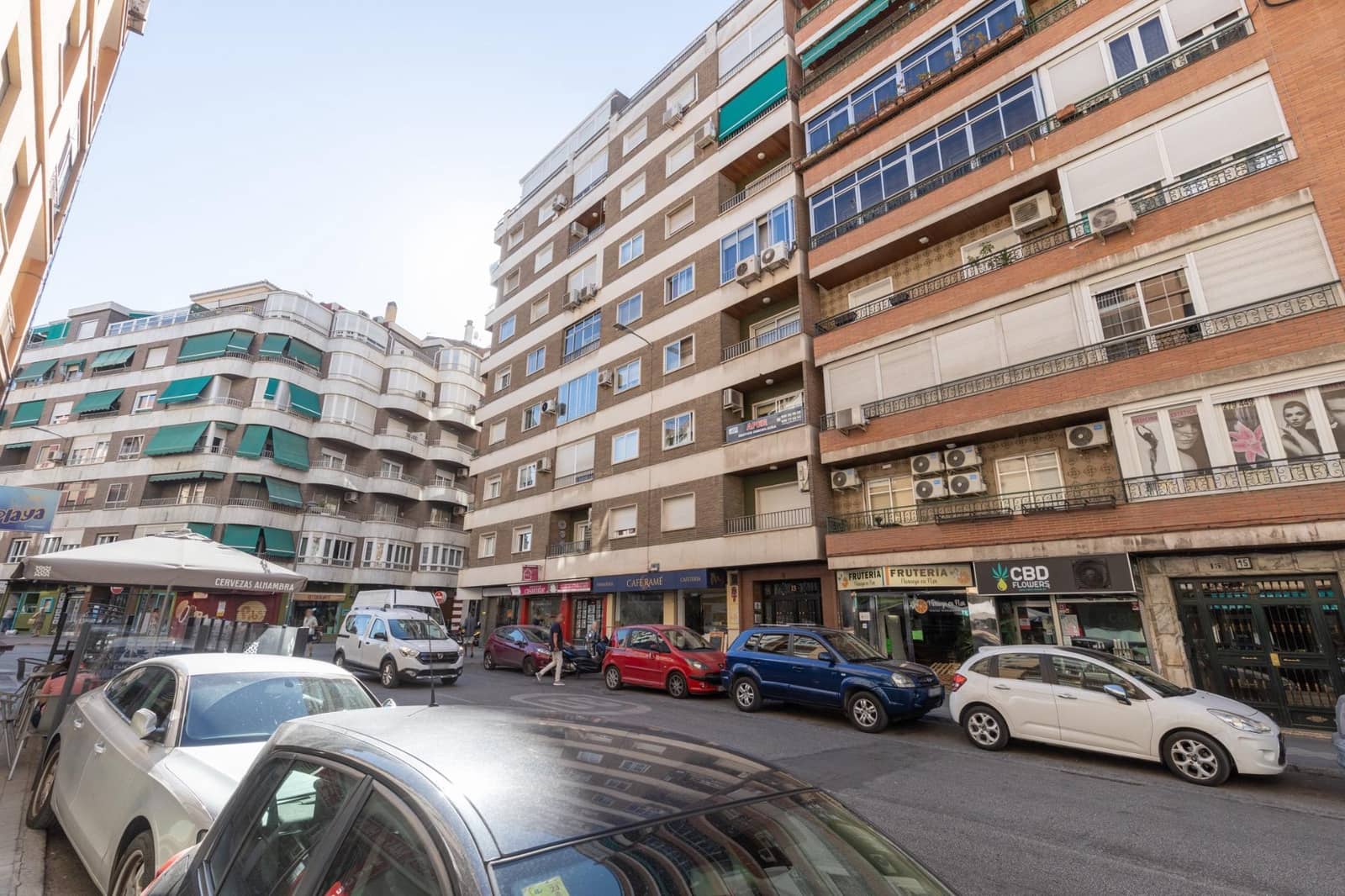 4 bedroom Flat for sale in Camino de Ronda Rosaleda, Granada city €