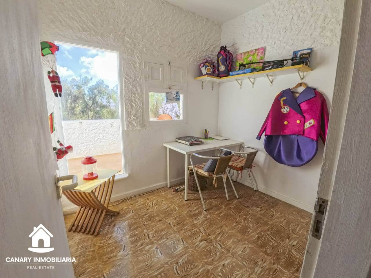 4 soveværelse Villa til salg i Costa Calma - € 319.000 (Ref: 8243995)