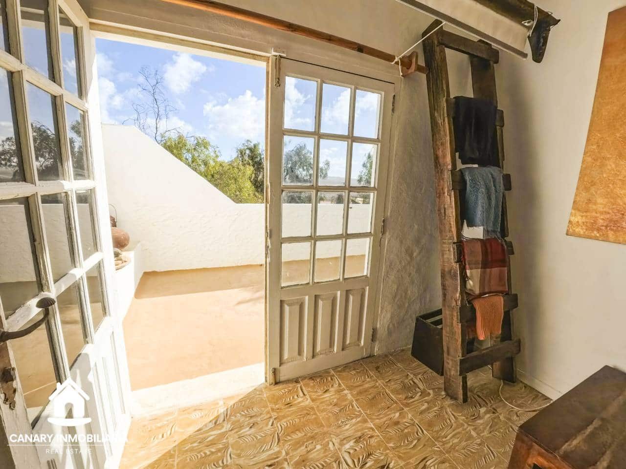 4 soveværelse Villa til salg i Costa Calma - € 319.000 (Ref: 8243995)