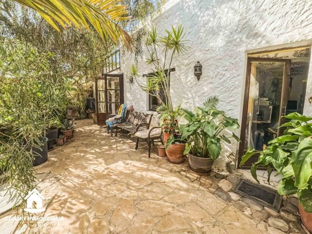 4 soveværelse Villa til salg i Costa Calma, Pájara - € 319.000 (Ref: 8243995)