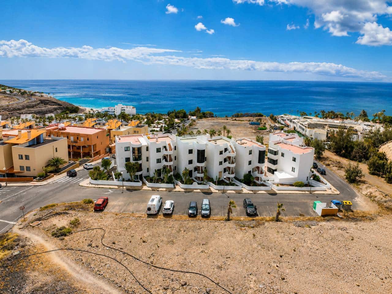 2 bedroom Apartment for sale in Morro Jable with garage - € 349,000 (Ref: 9838794)