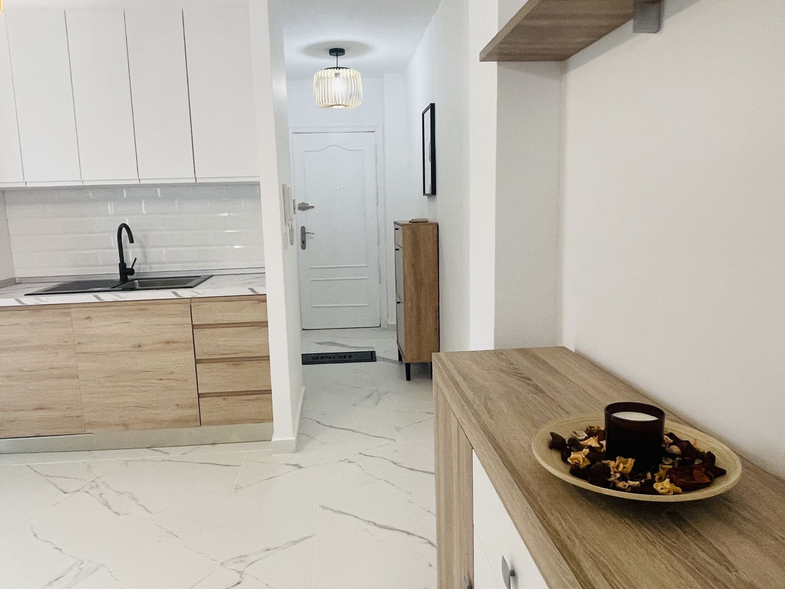 3 bedroom Apartment for sale in Torrevieja with garage - € 278,000 (Ref: 9748410)