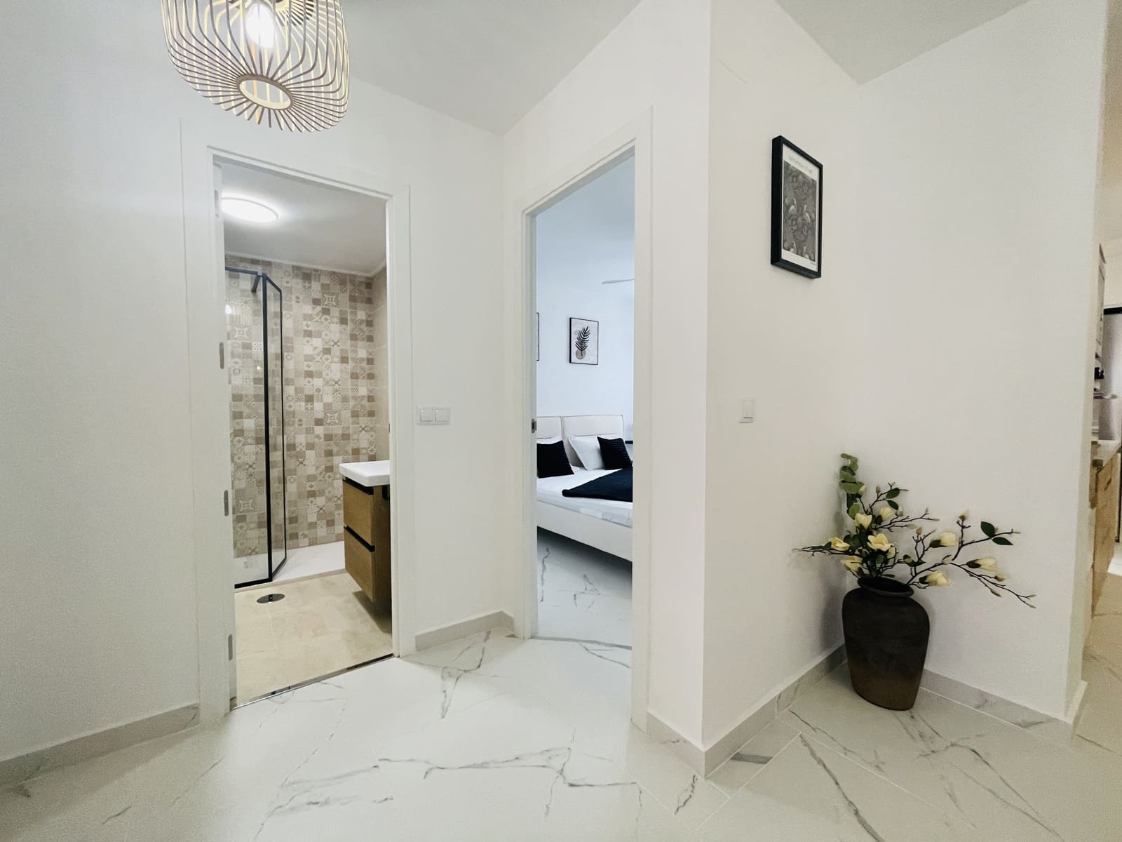 3 bedroom Apartment for sale in Torrevieja with garage - € 278,000 (Ref: 9748410)