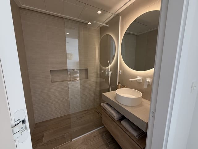 2 slaapkamer Appartement te huur in El Raso, Guardamar del Segura met zwembad garage - € 2.200 (Ref: 9756410)