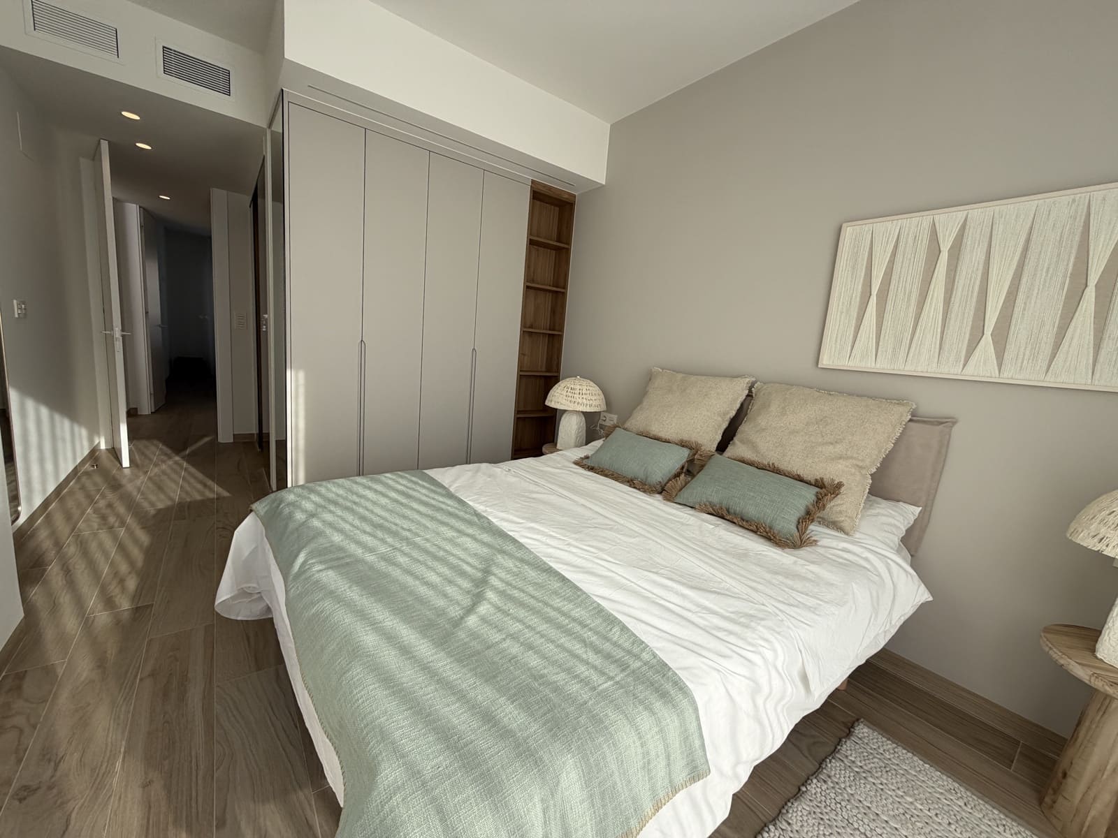 2 slaapkamer Appartement te huur in El Raso met zwembad garage - € 2.200 (Ref: 9756410)