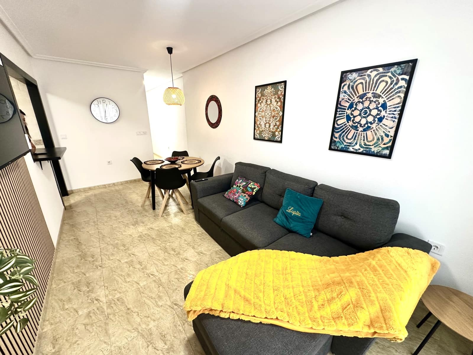 2 soverom Leilighet til salgs i Torrevieja - € 162 000 (Ref: 9756412)