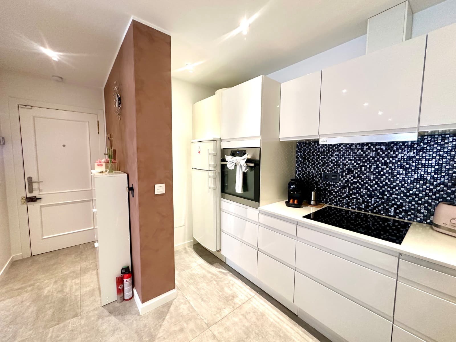 1 soveværelse Lejlighed til salg i Torrevieja med swimmingpool - € 151.000 (Ref: 9756735)