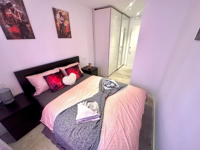 1 soveværelse Lejlighed til salg i Playa de los Locos, Torrevieja med swimmingpool - € 151.000 (Ref: 9756735)