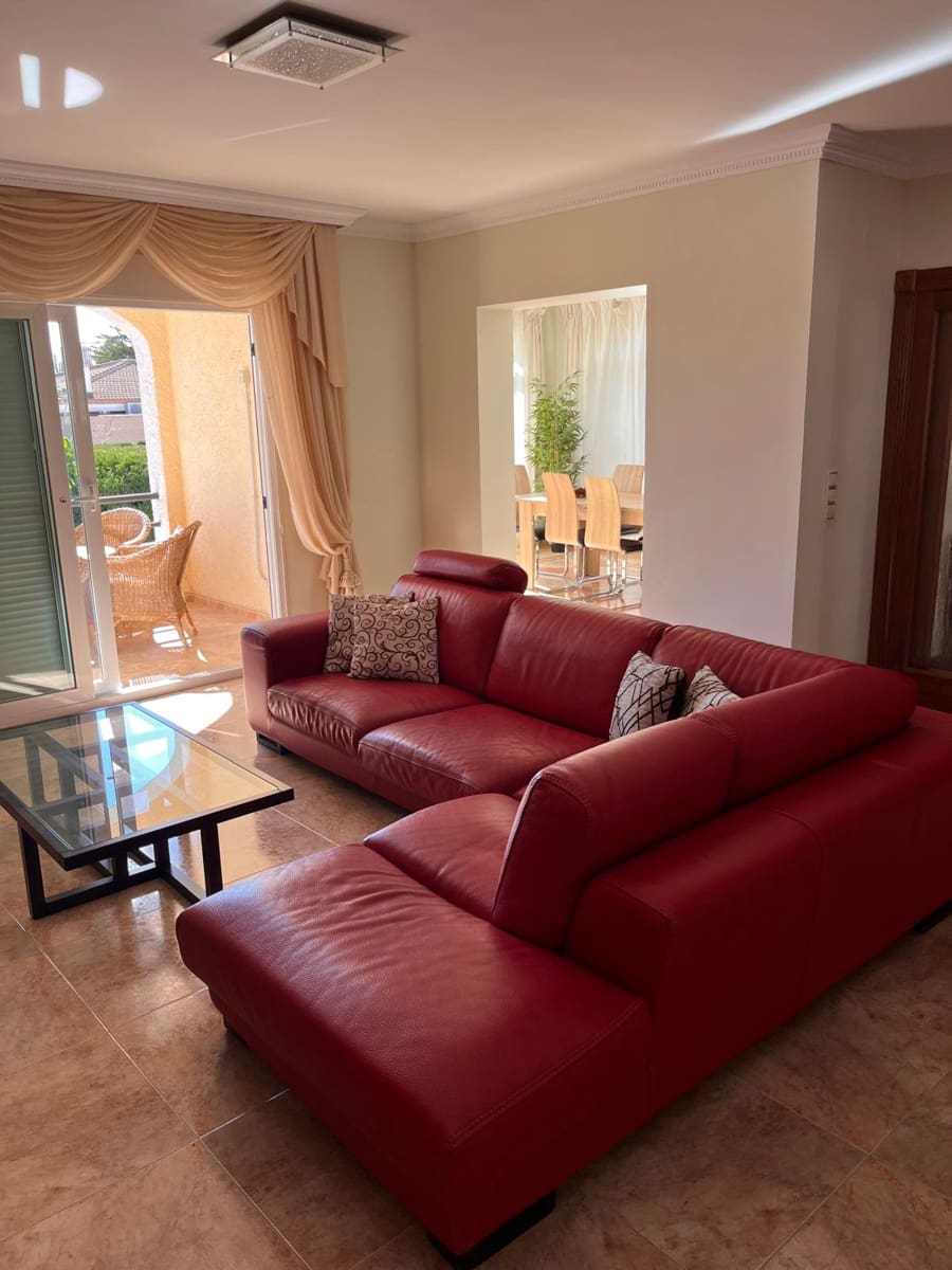 4 slaapkamer Huis te koop in Benidorm met zwembad garage - € 995.000 (Ref: 9756757)