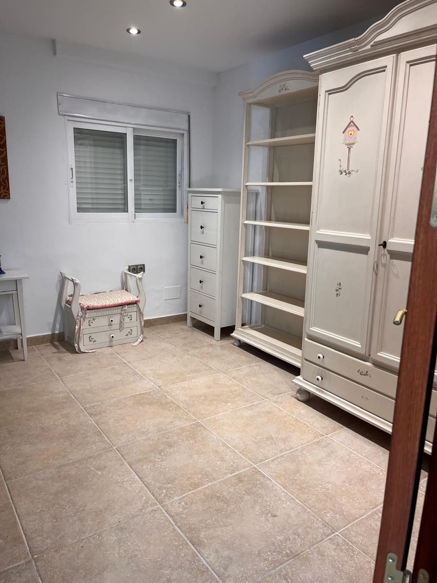 4 slaapkamer Huis te koop in Benidorm met zwembad garage - € 995.000 (Ref: 9756757)