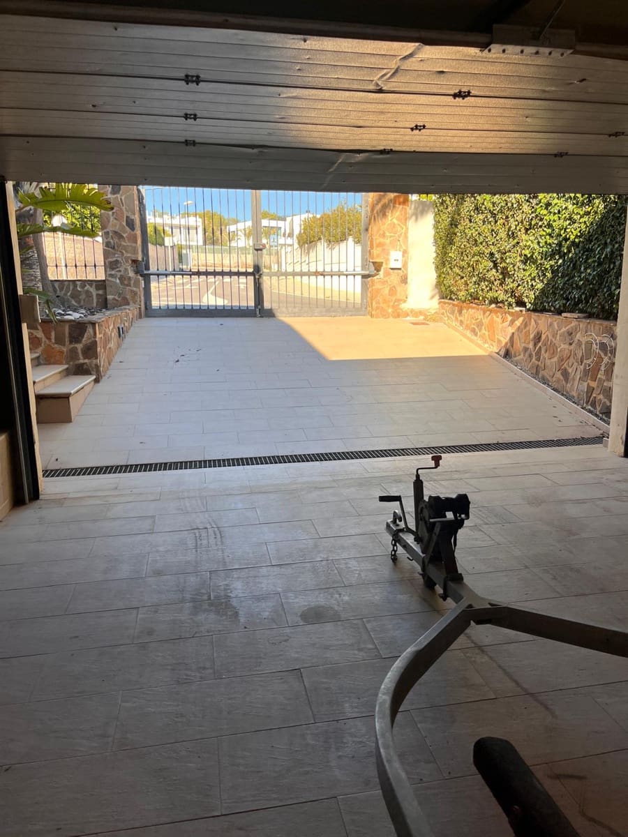 4 slaapkamer Huis te koop in Benidorm met zwembad garage - € 995.000 (Ref: 9756757)