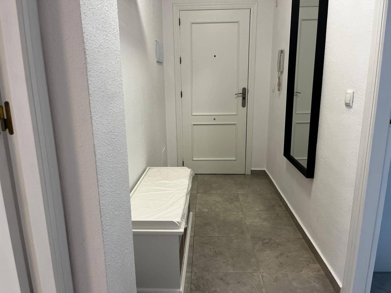 3 soveværelse Lejlighed til salg i Los Urrutias med garage - € 150.000 (Ref: 9756771)