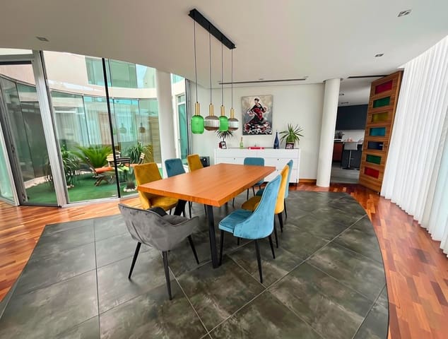 5 soveværelse Villa til salg i Petrel / Petrer - € 1.450.000 (Ref: 10033124)
