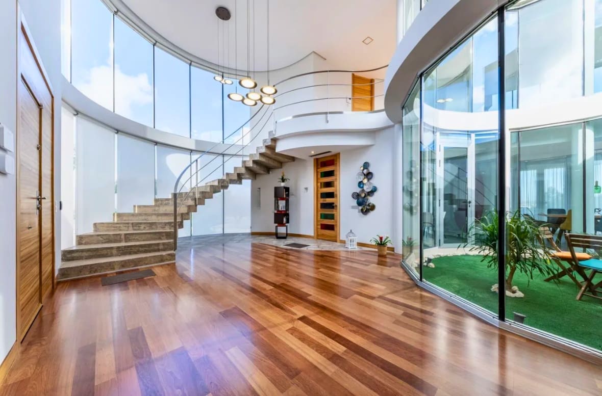 5 bedroom Villa for sale in Petrel / Petrer - € 1,450,000 (Ref: 10033124)