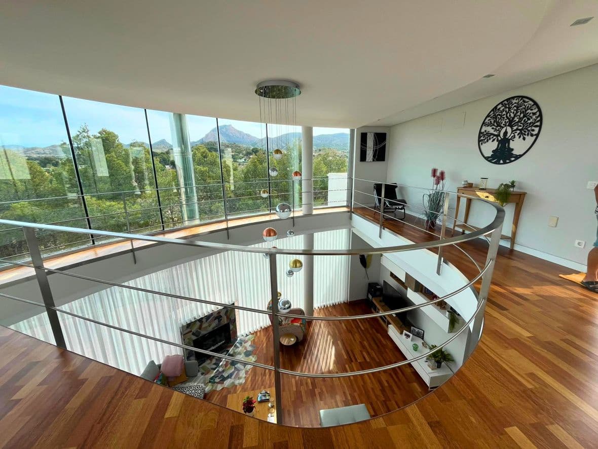 5 bedroom Villa for sale in Petrel / Petrer - € 1,450,000 (Ref: 10033124)