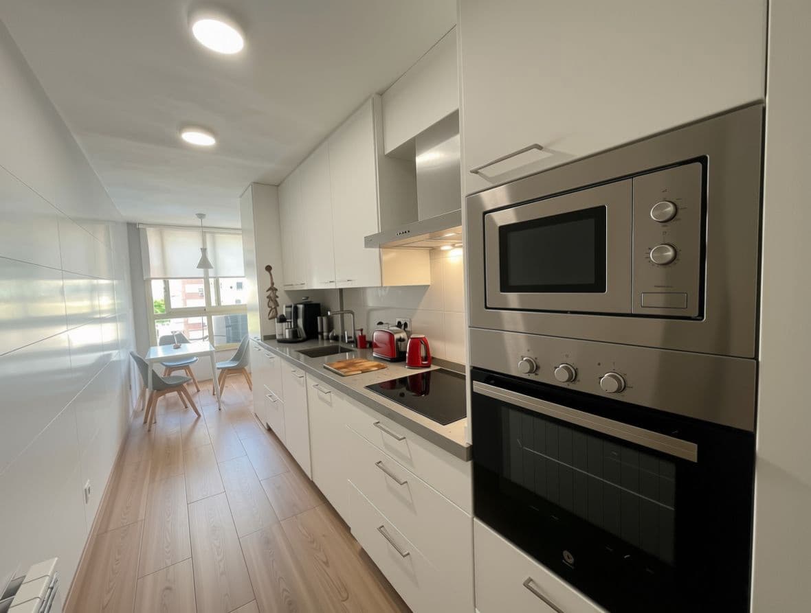 3 sypialnia Apartament do wynajęcia w Benidorm z basenem - 2 200 € (Ref: 10049798)