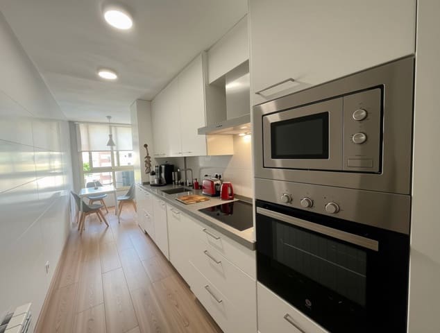 3 sypialnia Apartament do wynajęcia w Playa Levante, Benidorm z basenem - 2 200 € (Ref: 10049798)