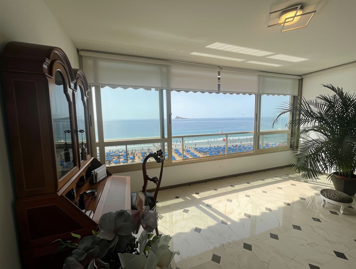 3 sypialnia Apartament do wynajęcia w Benidorm z basenem - 2 200 € (Ref: 10049798)