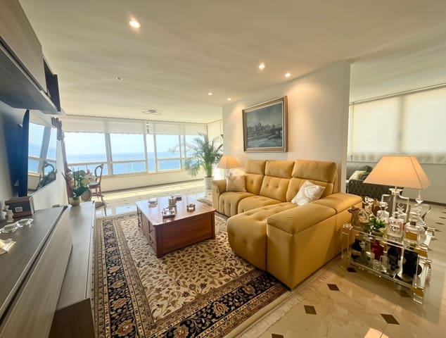 3 sypialnia Apartament do wynajęcia w Playa Levante, Benidorm z basenem - 2 200 € (Ref: 10049798)