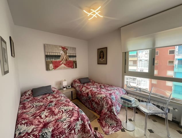3 sypialnia Apartament do wynajęcia w Playa Levante, Benidorm z basenem - 2 200 € (Ref: 10049798)