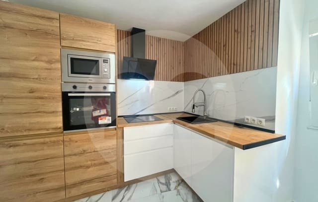 5 soveværelse Byhus til salg i Jijona / Xixona - € 149.000 (Ref: 10136751)