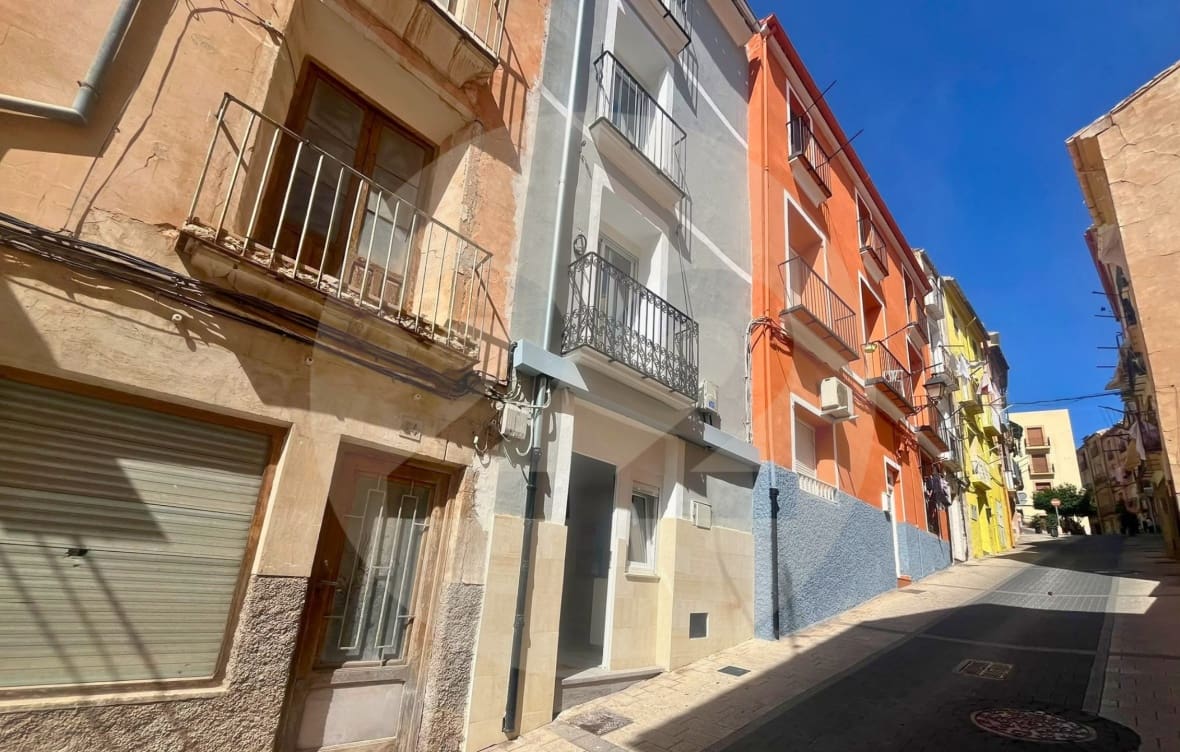 5 Zimmer Haus zu verkaufen in Jijona / Xixona - 149.000 € (Ref: 10136751)