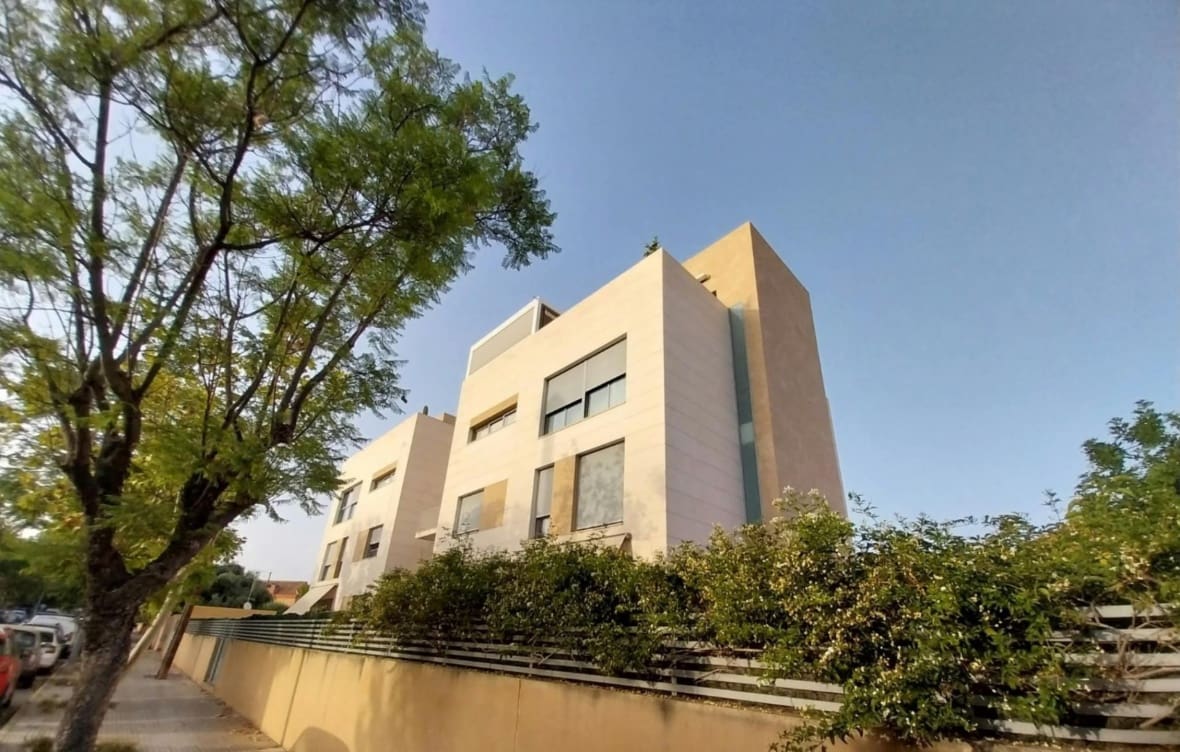 Piso de 3 habitaciones en San Juan de Alicante / Sant Joan d'Alacant en venta con piscina garaje - 470.000 € (Ref: 10140122)