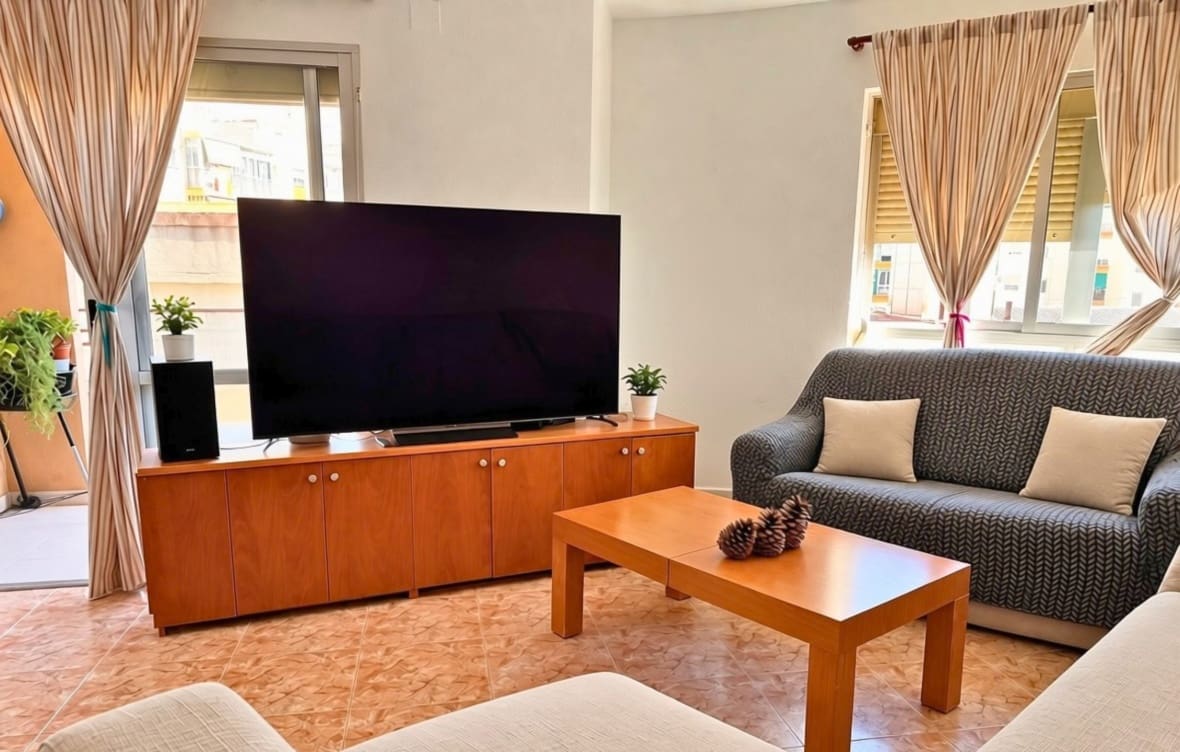 3 bedroom Apartment for sale in La Villajoyosa / Vila Joiosa - € 230,000 (Ref: 10141377)