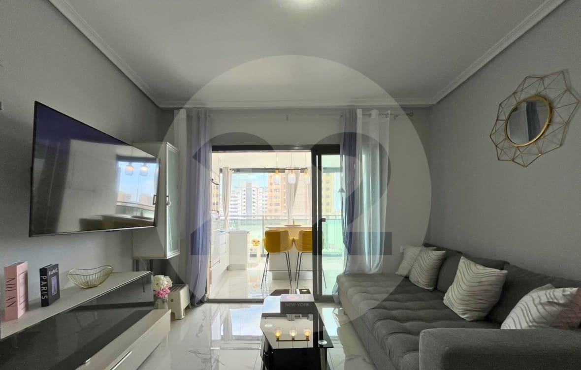 2 soverom Leilighet til leie i Benidorm med svømmebasseng - € 1 550 (Ref: 10145367)