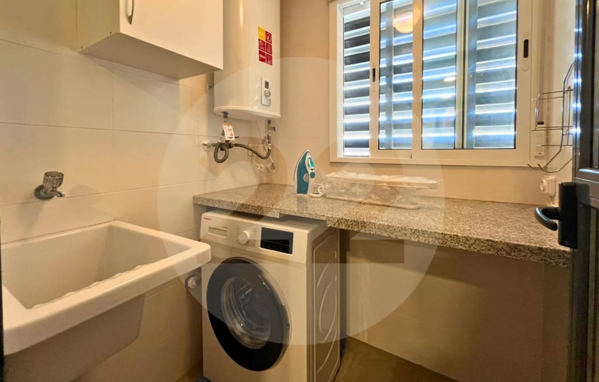 2 soverom Leilighet til leie i Benidorm med svømmebasseng - € 1 550 (Ref: 10145367)