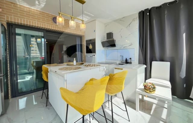2 soverom Leilighet til leie i Juzgados - Plaza de Toros, Benidorm med svømmebasseng - € 1 550 (Ref: 10145367)
